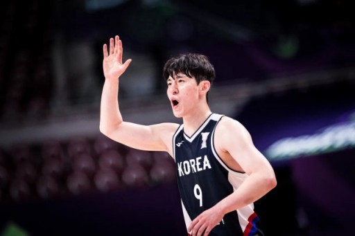 媒体人:韩国男篮批准李政玹回国养伤 同样受伤的吕俊锡暂不离队 媒体人:韩国男篮批准李政玹回国养伤 同样受伤的吕俊锡暂不离队