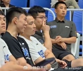 媒体人:浙江队利用自身缺陷&王奕博双重身份限制他 很难让人共情 媒体人:浙江队利用自身缺陷&王奕博双重身份限制他 很难让人共情