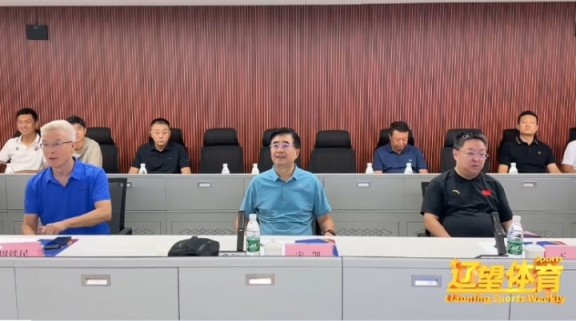 辽媒:宋凯视察辽宁足球大数据平台,青训座谈会提出要以技术为王 辽媒:宋凯视察辽宁足球大数据平台,青训座谈会提出要以技术为王