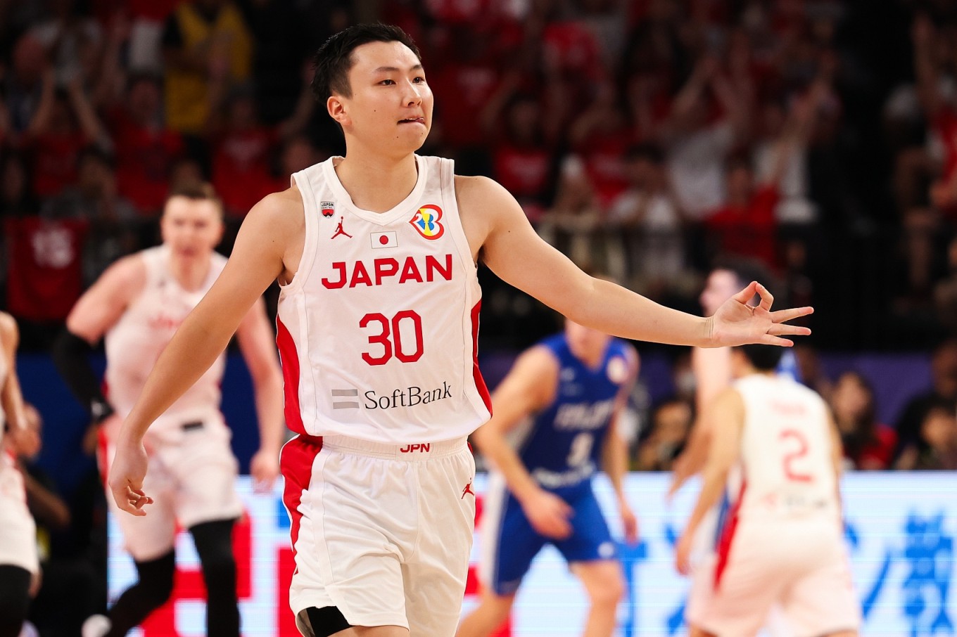 媒体人:日本男篮自身特点决定了只能打小快灵 但其外线很不稳定 媒体人:日本男篮自身特点决定了只能打小快灵 但其外线很不稳定