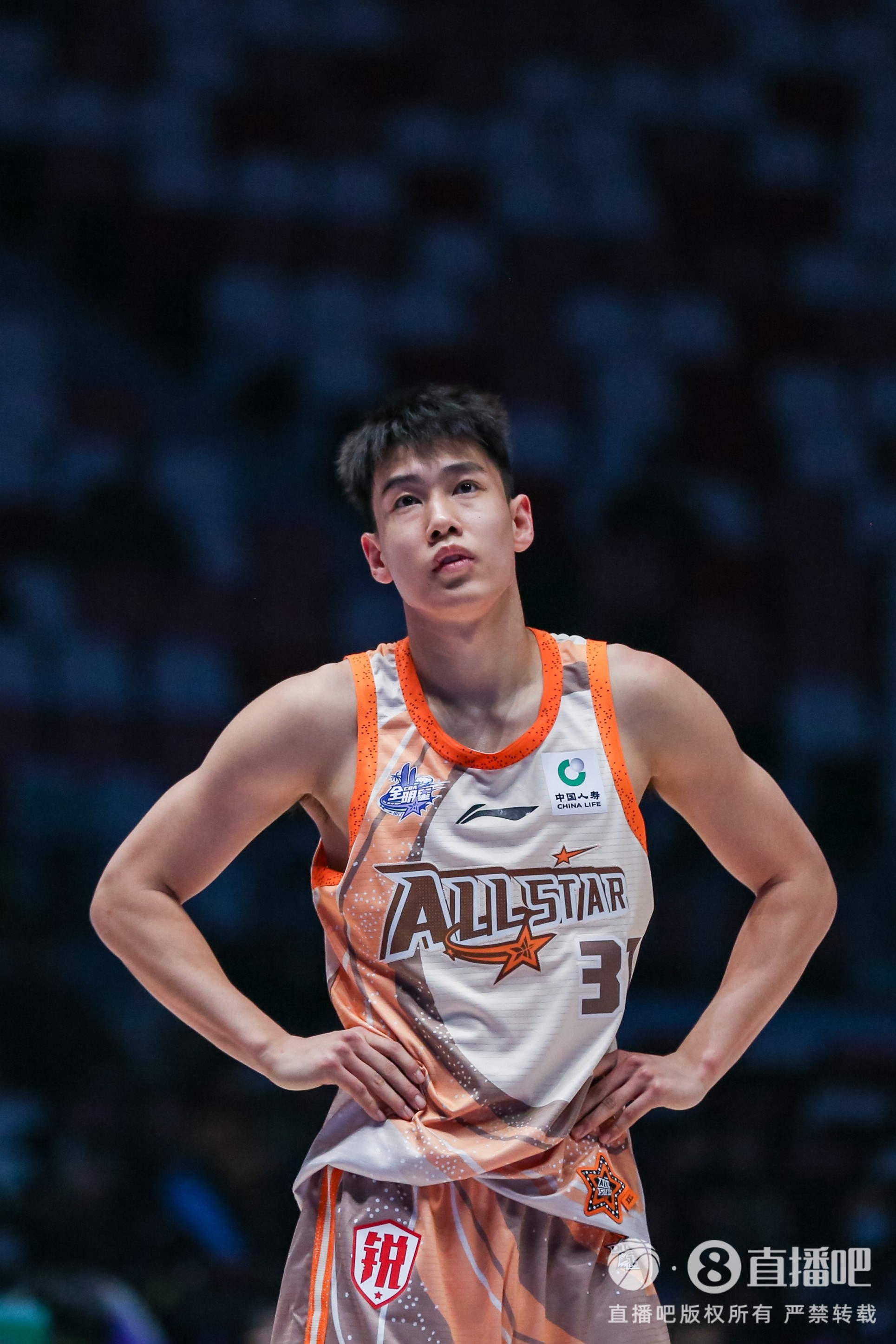 媒体人:李虎翼和辽宁男篮完成B类合同续约 媒体人:李虎翼和辽宁男篮完成B类合同续约