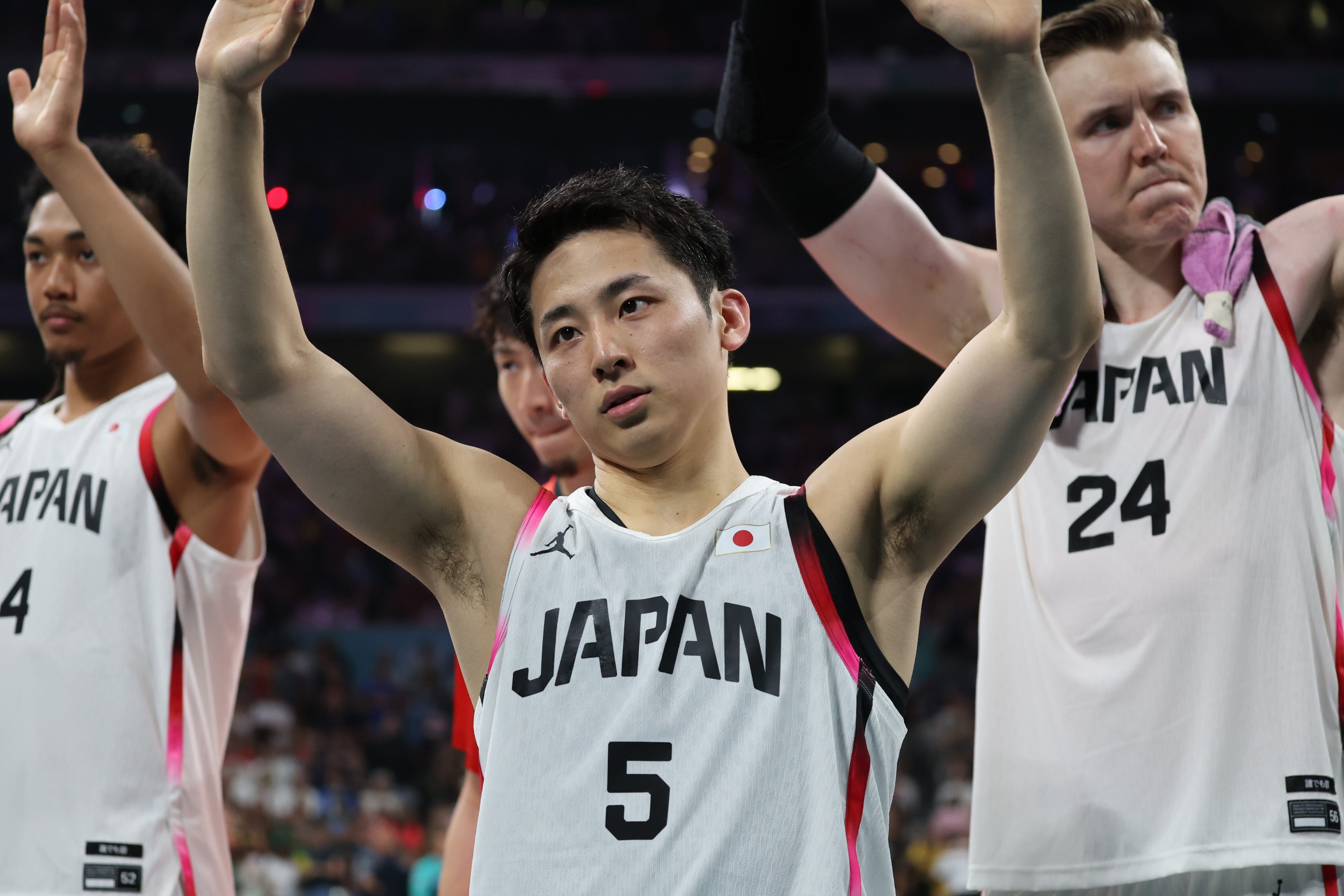 杨毅:不要说日本队水平多高 没河村永辉八村霍金斯其他人玩不动 杨毅:不要说日本队水平多高 没河村永辉八村霍金斯其他人玩不动
