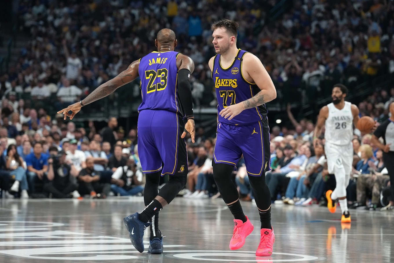 湖人NBA杯赛程:11月将先后对阵灰熊、鹈鹕、快船、独行侠 湖人NBA杯赛程:11月将先后对阵灰熊、鹈鹕、快船、独行侠