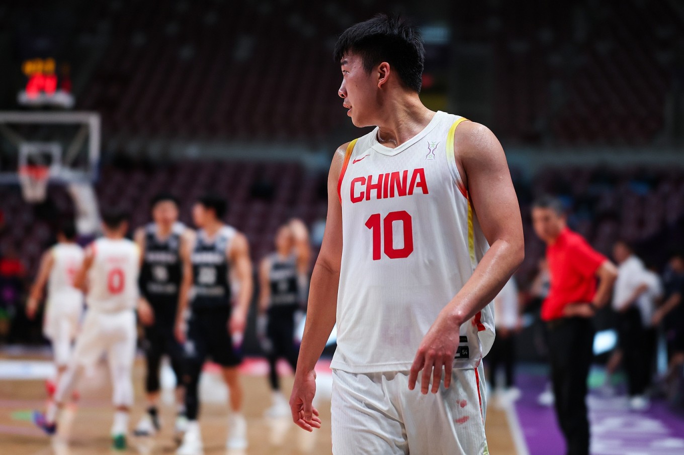 媒体人:对比CBA球星 王俊杰的球商和比赛气质完全在另一个层面 媒体人:对比CBA球星 王俊杰的球商和比赛气质完全在另一个层面